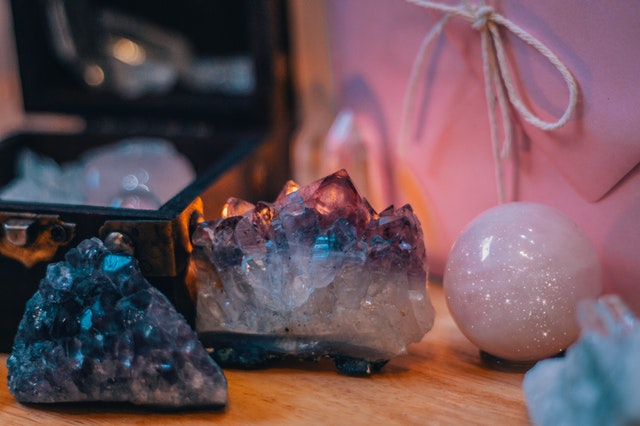 How To Look Out for the Best Crystal Suppliers in Australia